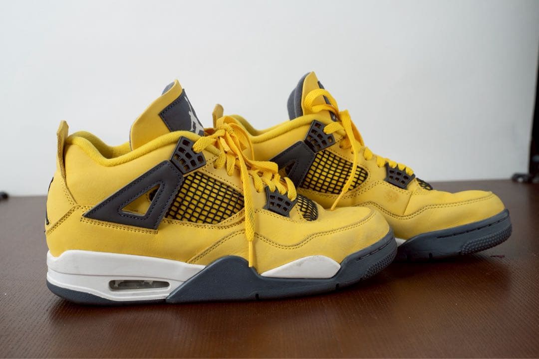 マ*ン様 値下げ！　Air Jordan 4 イエロー ブラック