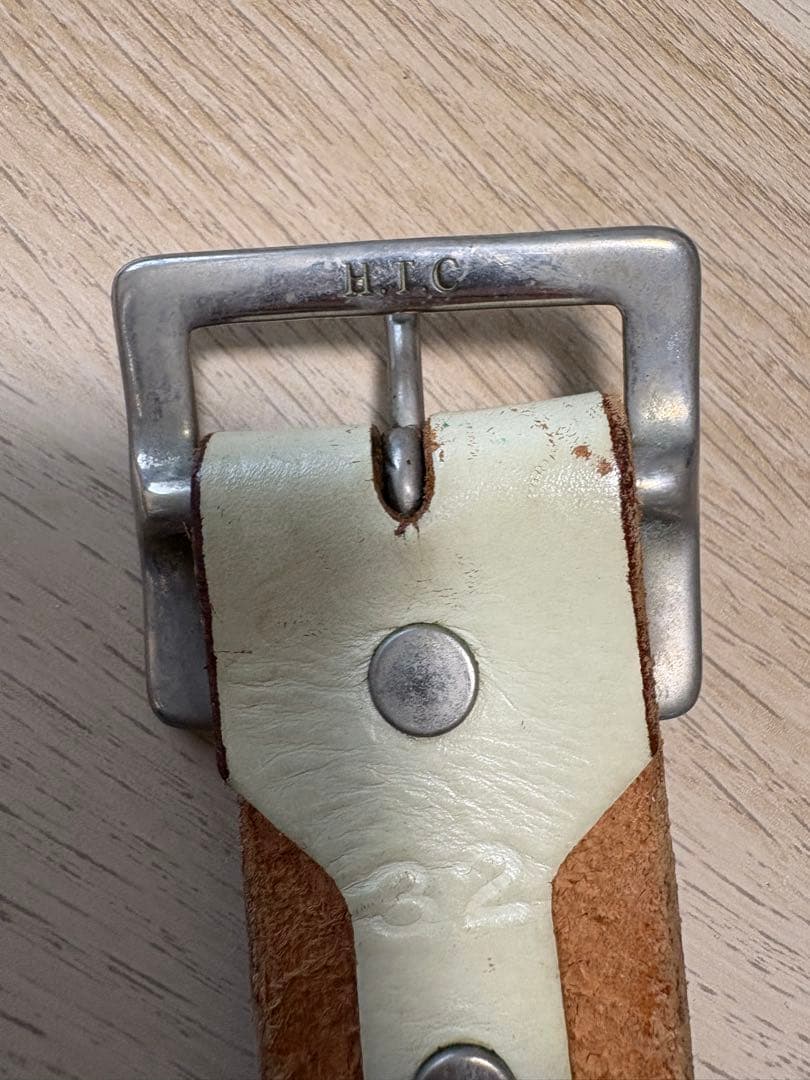 HTC レザーベルト 32インチ