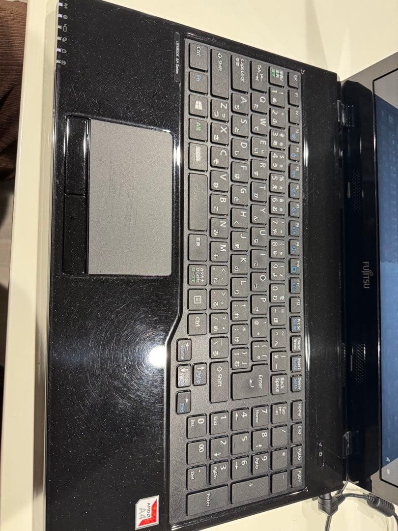 中古美品　富士通 FMVA41D2B ノートPC 本体 ACアダプター付