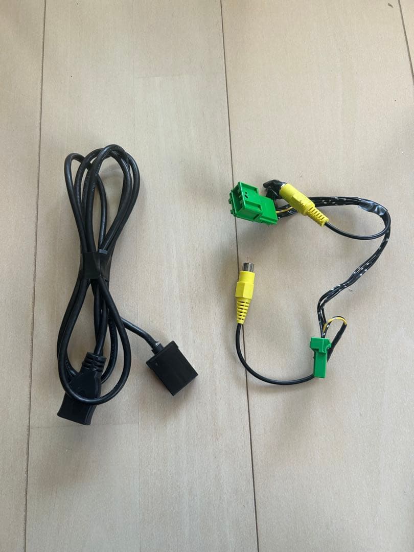 美品　Gathers VXM-165VFNI 9インチ カーナビ