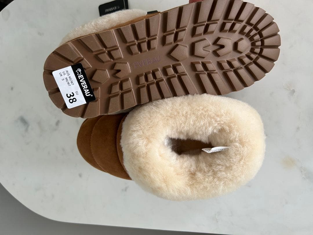ミ*コ様 新品　UGG エクスプレス　ムートンブーツ　厚底　EU38