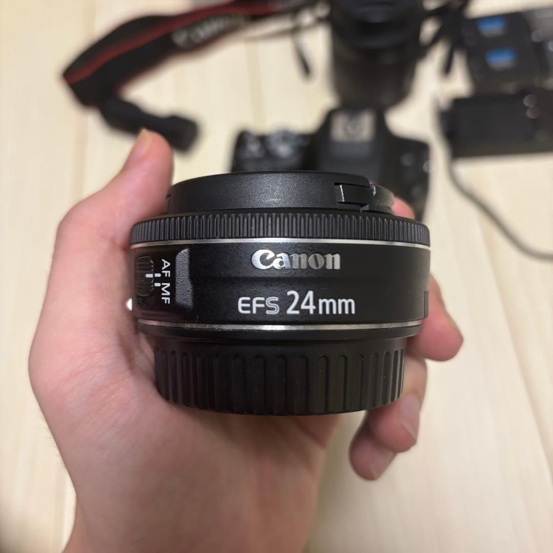 EOS Kiss x9 canon デジタル一眼レフカメラ　ブラック