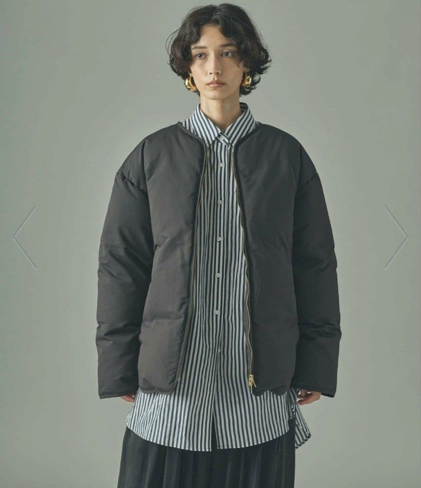 【新品未使用】Curensology サイドジップノーカラーダウンジャケット