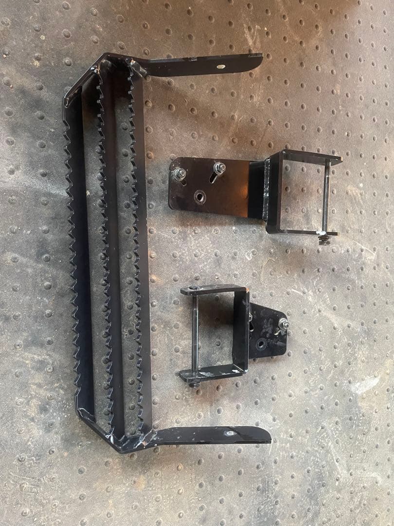 ジムニーJB64 サイドステップ左右1台分　RV4ワイルドグース