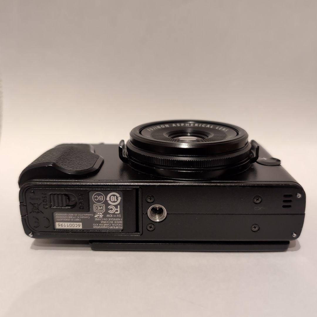 デジタルカメラ Fujifilm x70