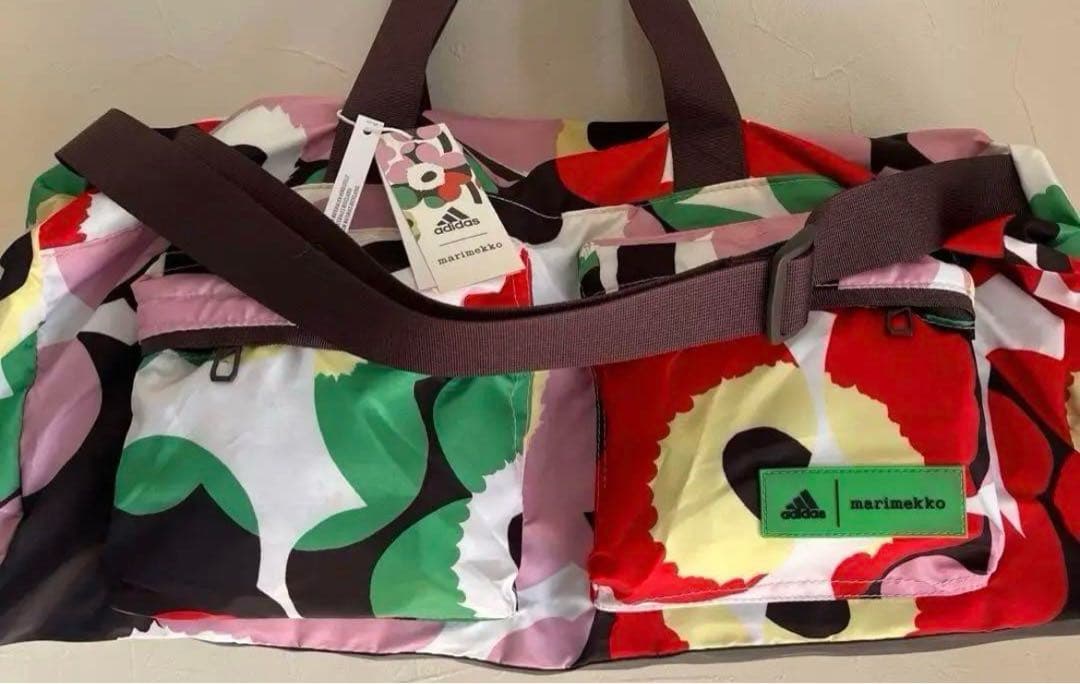 りもこん様adidas marimekko ボストンバッグ　新品未使用タグ付