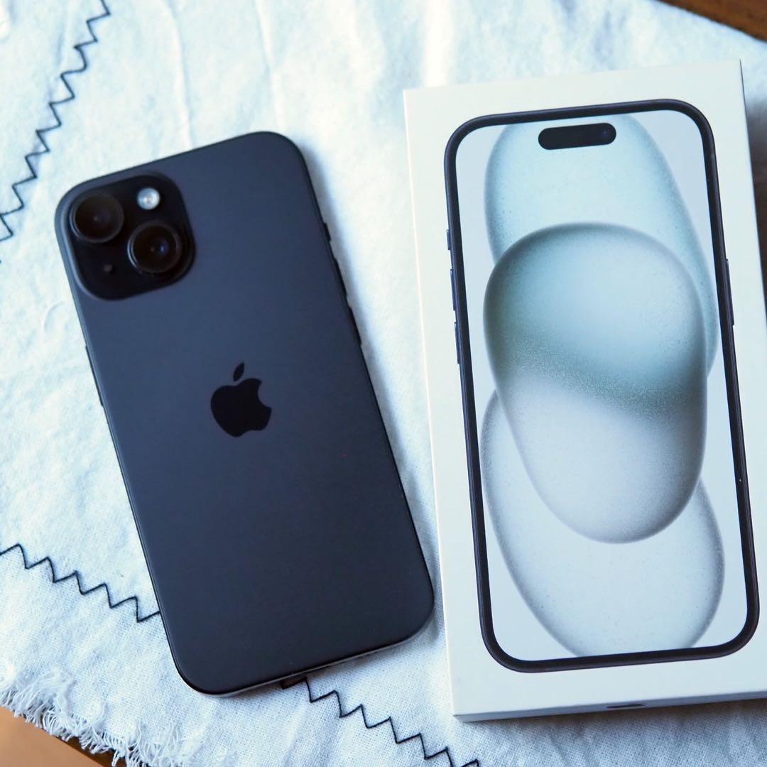 Apple iPhone15 ブラック128