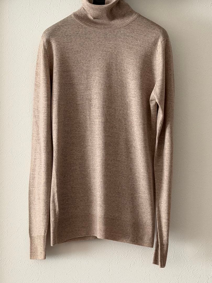 はるさん ❣️JOHN SMEDLEY ウールタートル