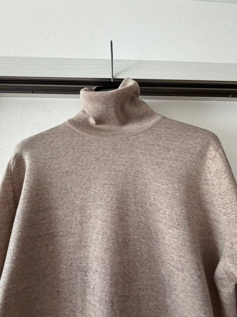 はるさん ❣️JOHN SMEDLEY ウールタートル