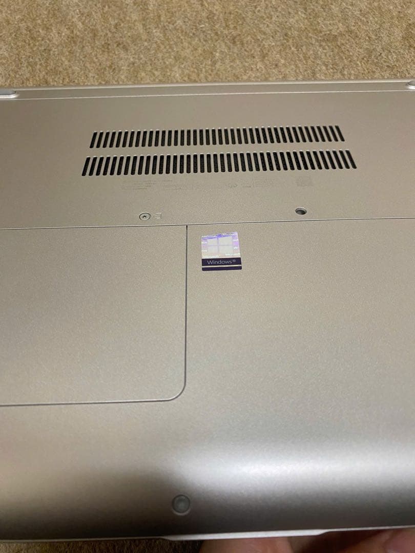 HP ノートパソコン シルバー