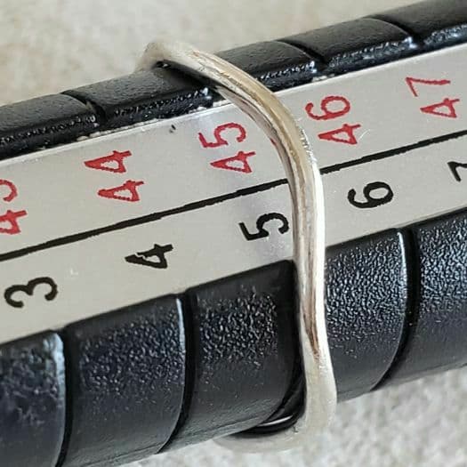 『やんまー』ウェーブリング♡5号【エテ】K10 ウェービー ゴールドリング