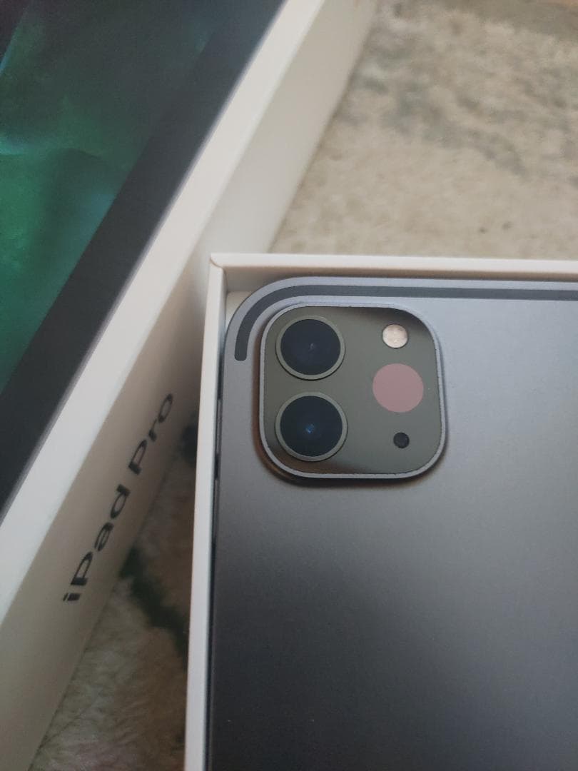 iPad pro 12.9インチ 第四世代