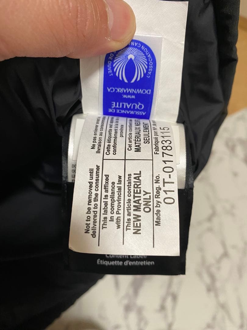 美品   黒 ダウンジャケット フード付き