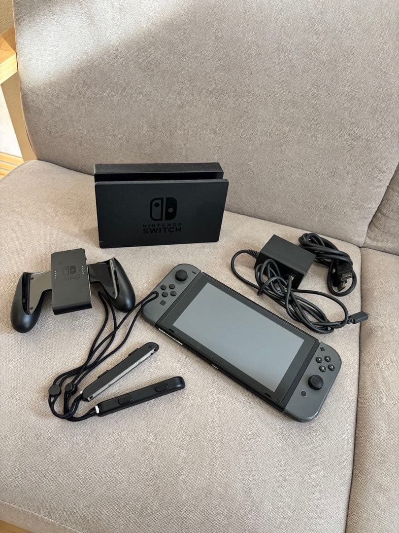 NINTENDO Switch グレー