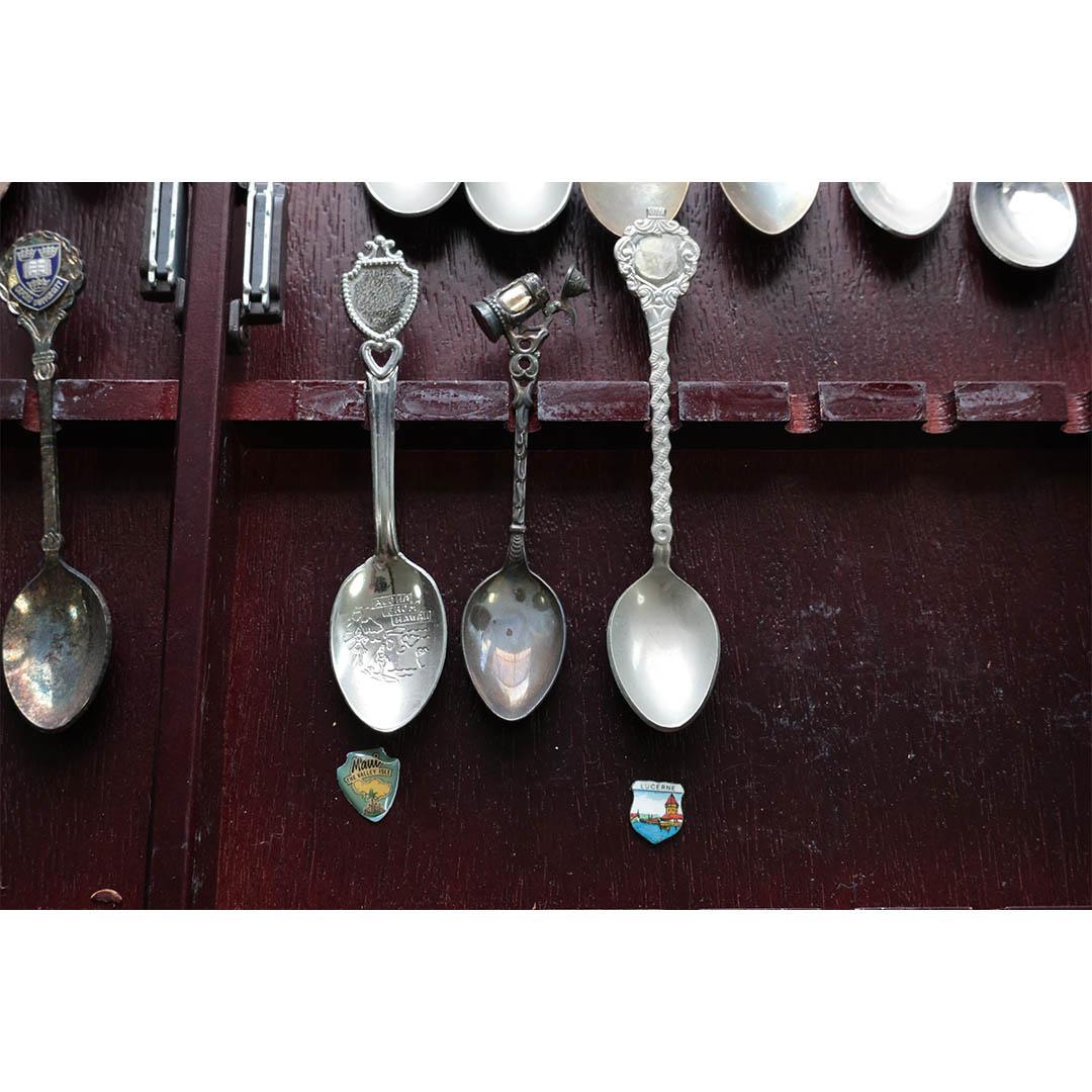 スーベニアスプーンセット木箱ケース付まとめて33本コレクション