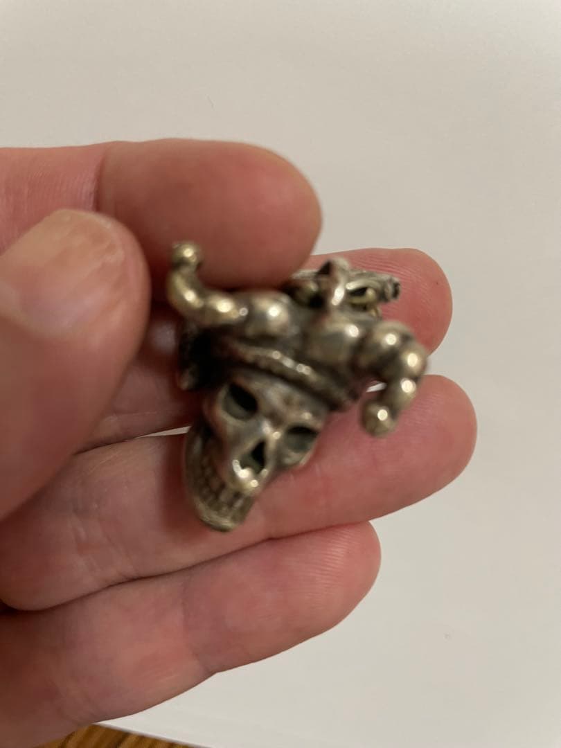 アーティテュード ジェスタースカル ペンダントトップ