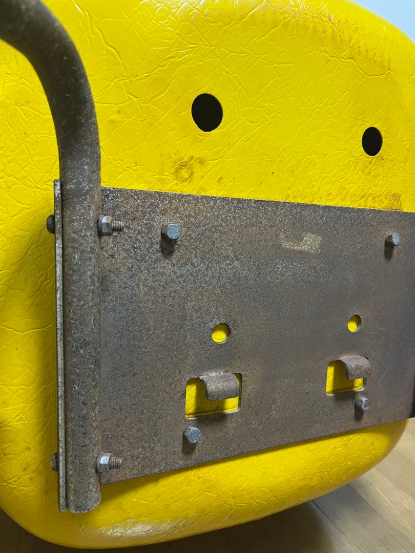 イエロー　ミッドセンチュリー　1人掛けチェア