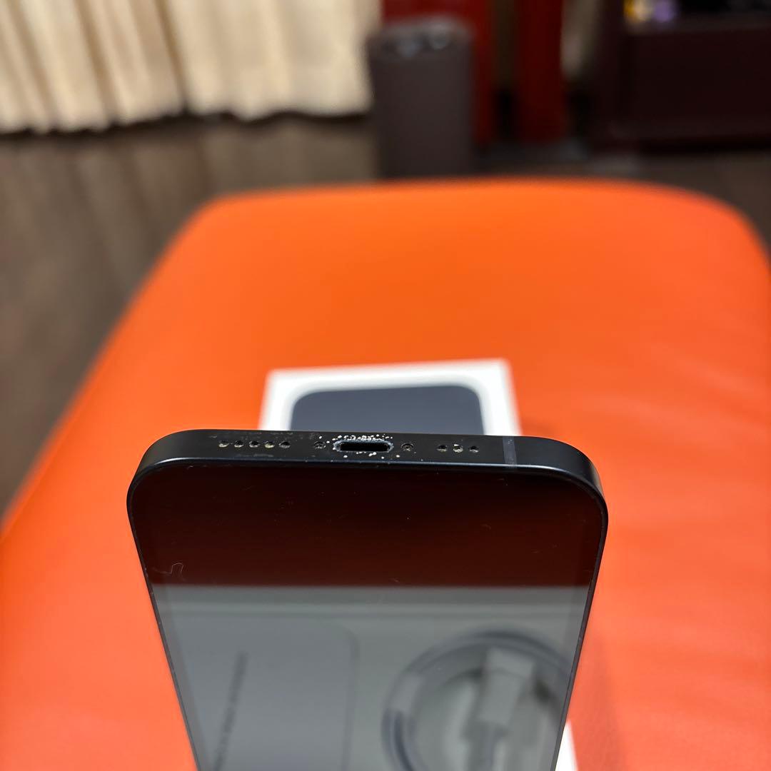 Apple iPhone 13 256GB ミッドナイト