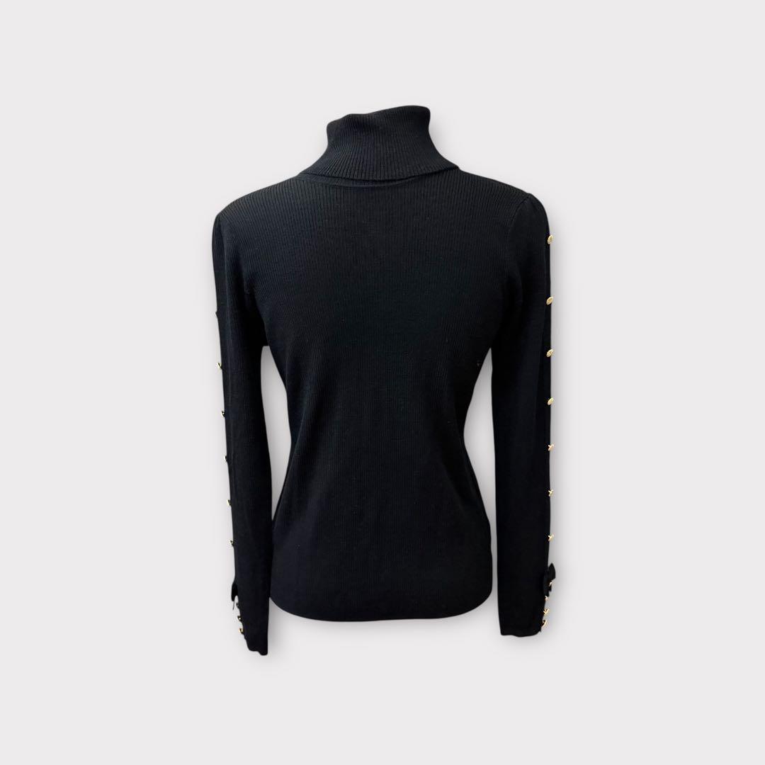 スーパービューティー新品未使用タートルネック袖口がリボン飾りでチャーミング