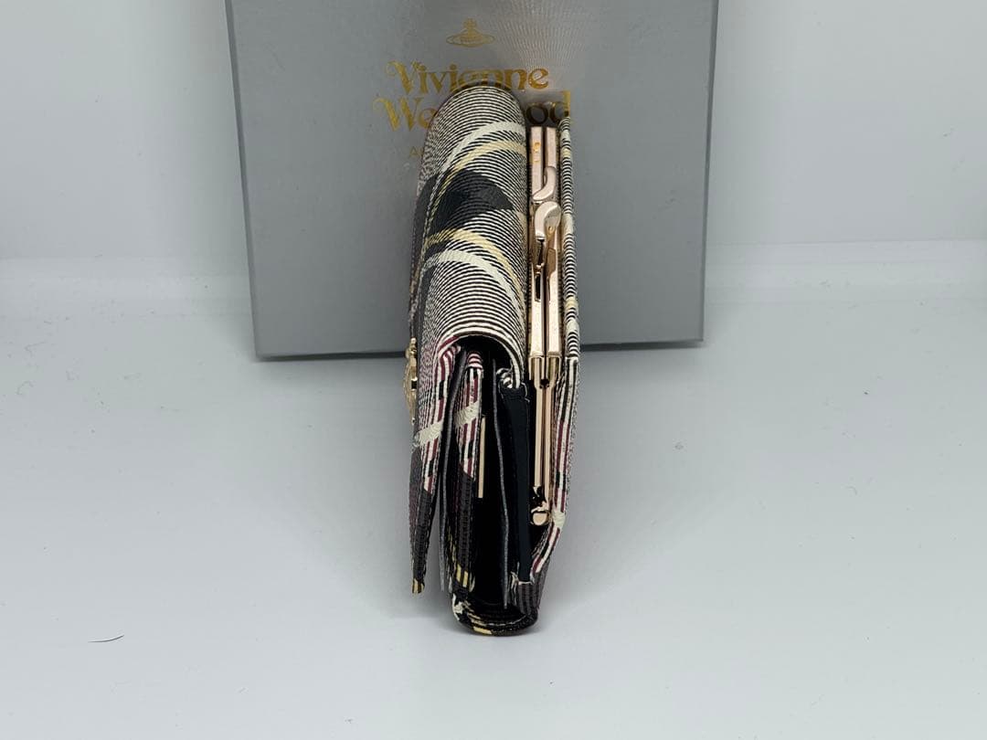 【新品未使用】Vivienne Westwood チェック柄三つ折り財布