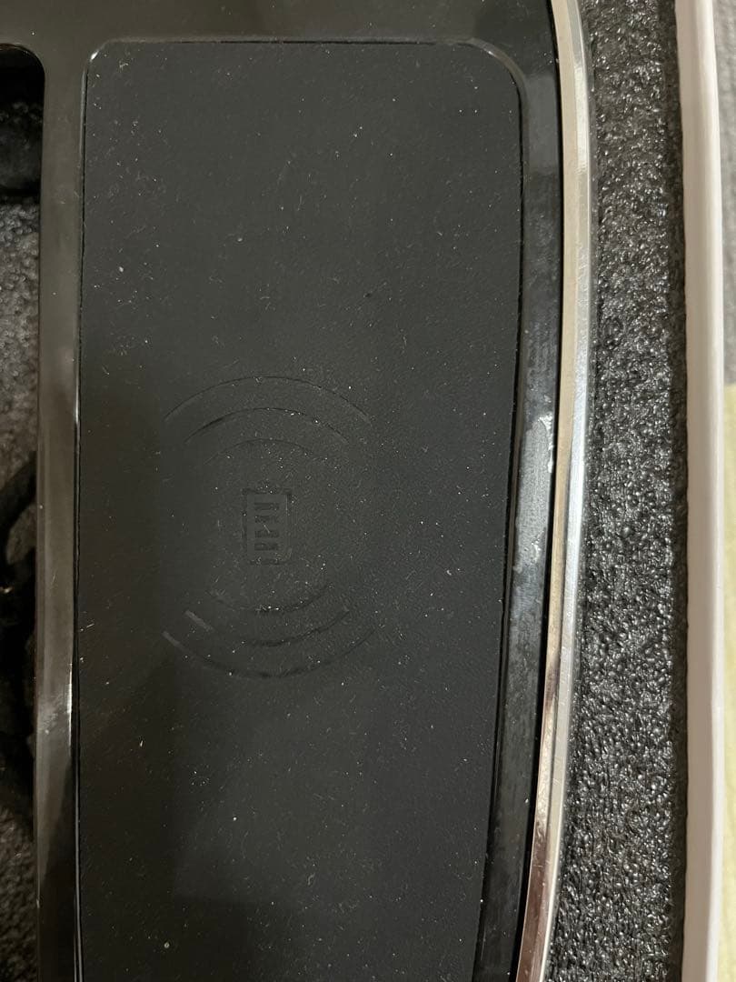 アルファード　ヴェルファイア⭐︎ワイヤレス充電器