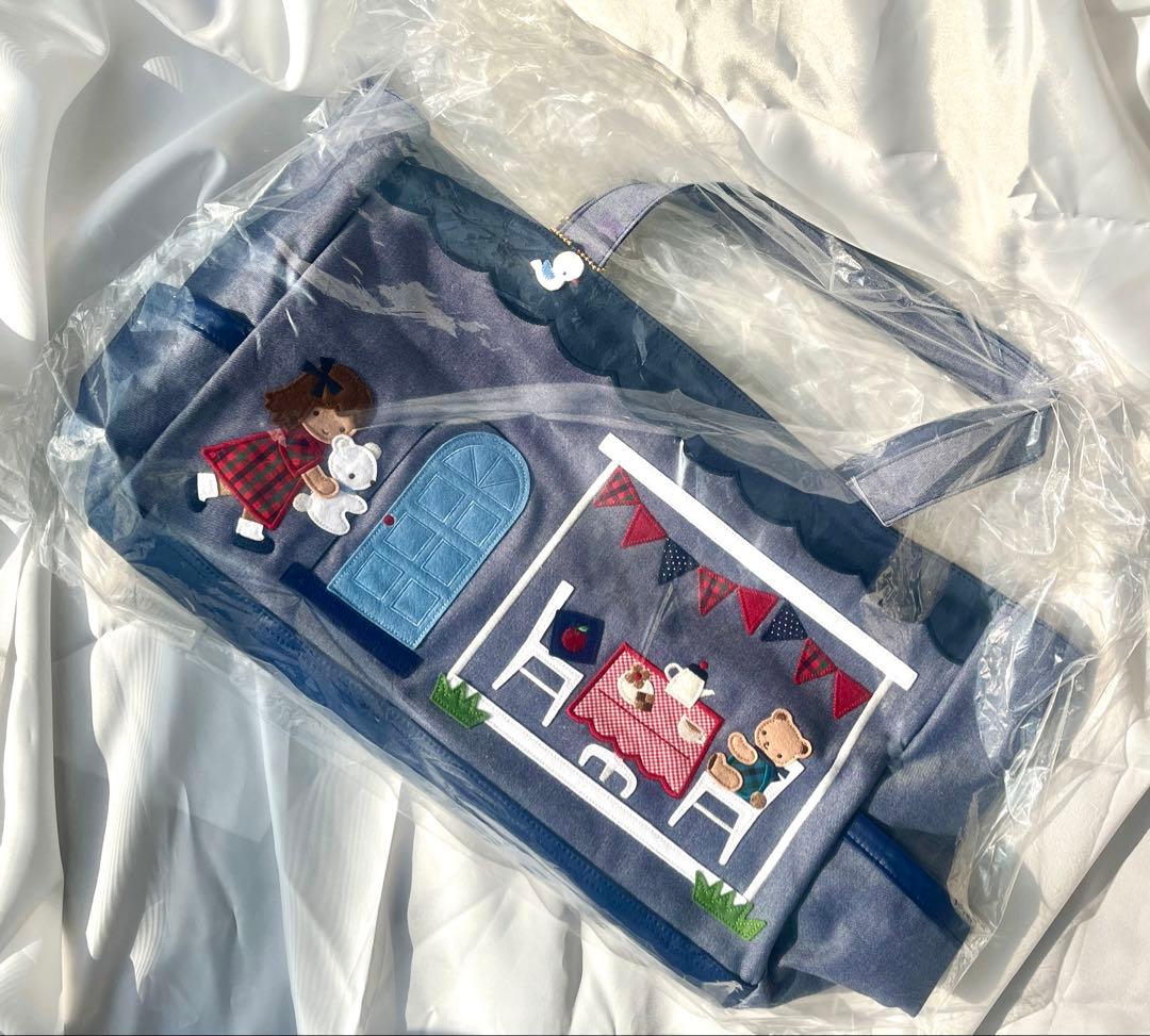 【新品未開封・廃盤】ファミリア マザーズバッグ デニム 大容量 小鳥チャーム付