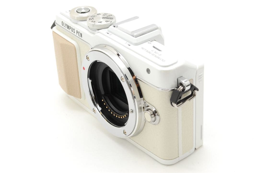 ✨極美品✨オリンパス E-PL7❤️Wi-Fi&自撮り❤️ショット数わずか598回！