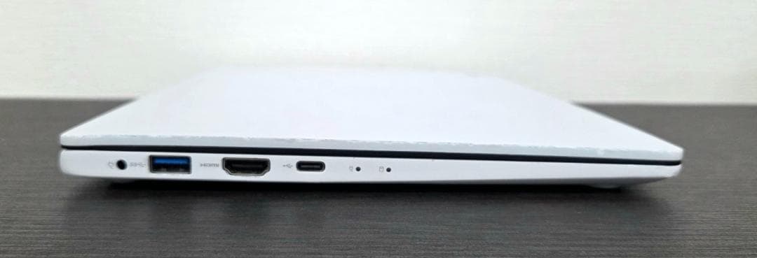 LG Ultra AMD Ryzen™7 5700U / 16G / 1TB