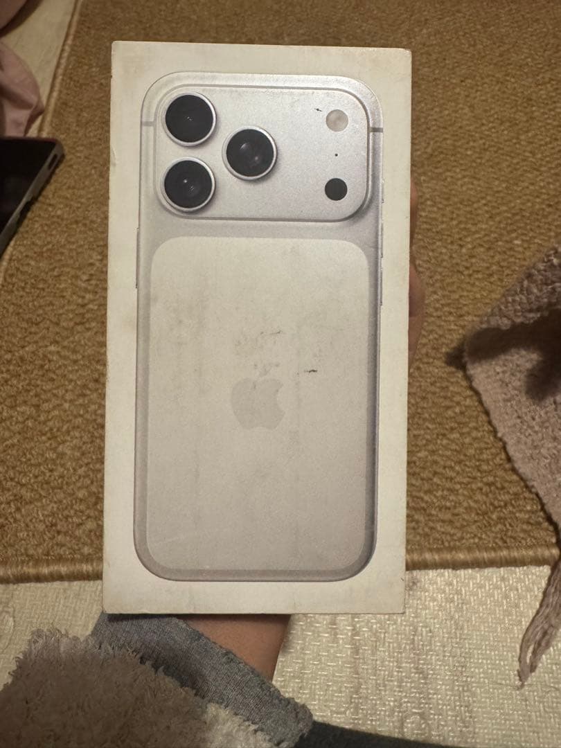 海外版iPhone 17 Pro 512GB、新品, 未アクティベート・未使用