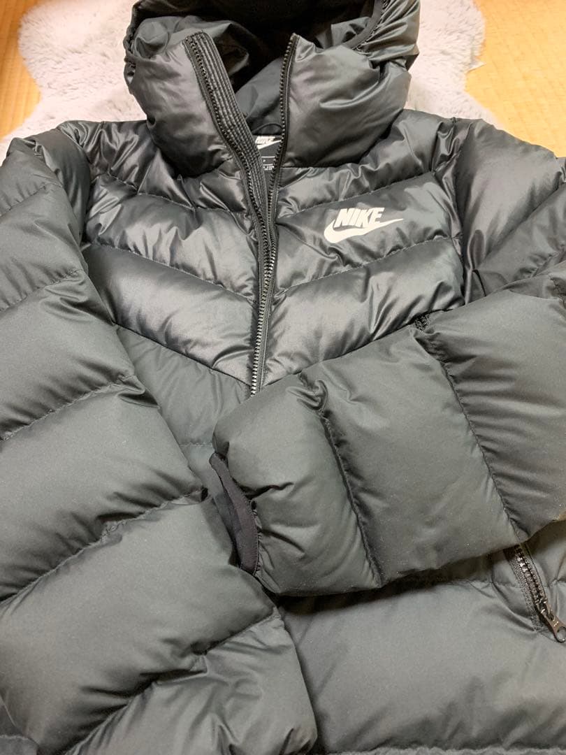 Nike フード付き ブラックダウンジャケット S
