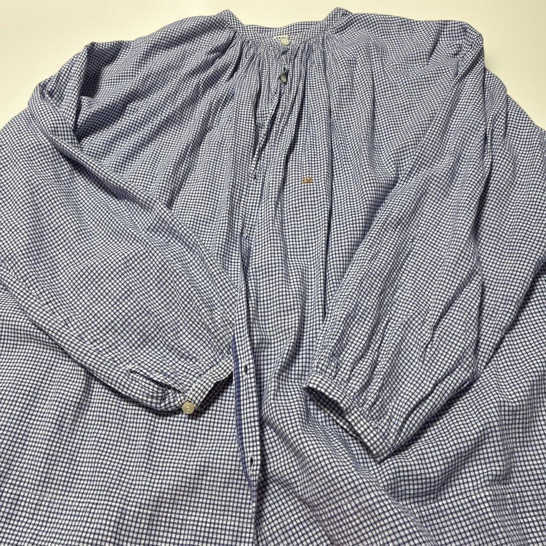 45R青と白のチェック柄長袖シャツ
