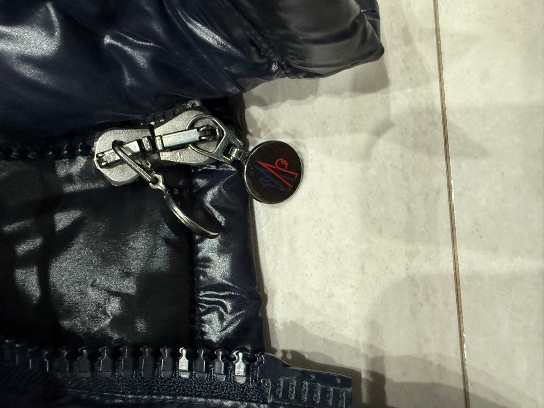 MONCLER 黒 ダウンジャケット【正規品】