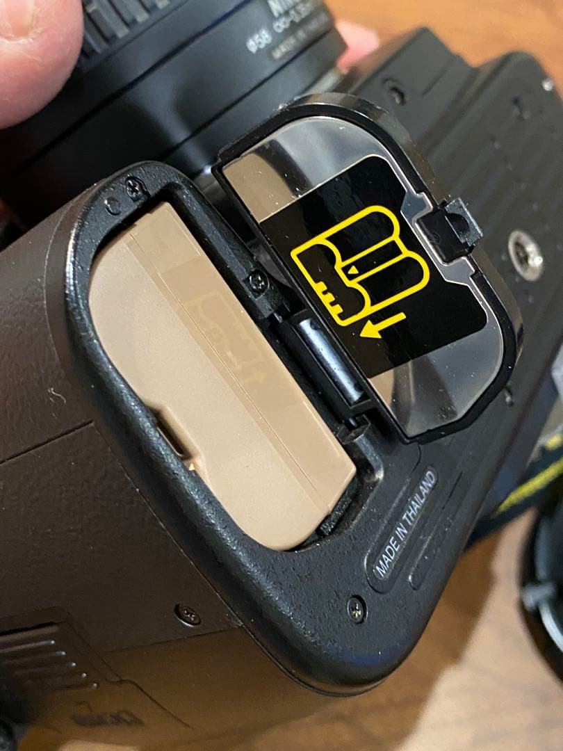 ア*ロ様 Nikon D80 CCDデジタル一眼レフ28-80mm Gレンズ付