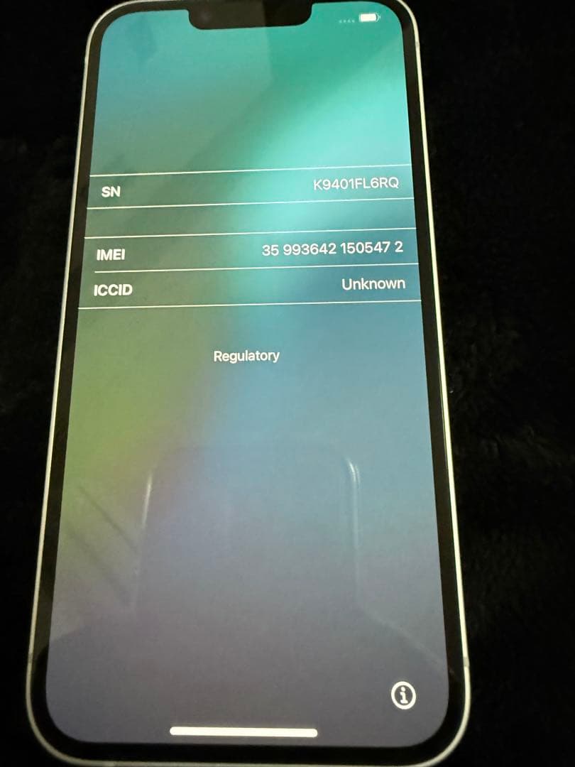 K*i様 超美品！iPhone 16e 128GB Appleストア購入品 オマ