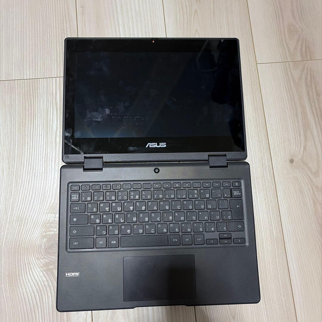 ASUS Chromebook HDMIポート搭載