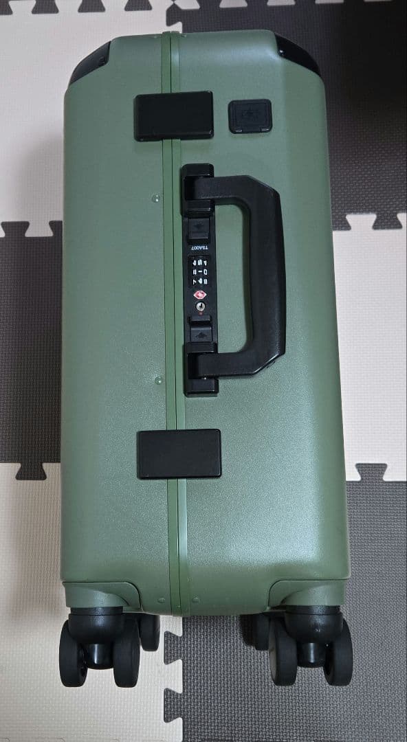 [正月値引き]Carry-on Closet（機内持込39L）時短スーツケース