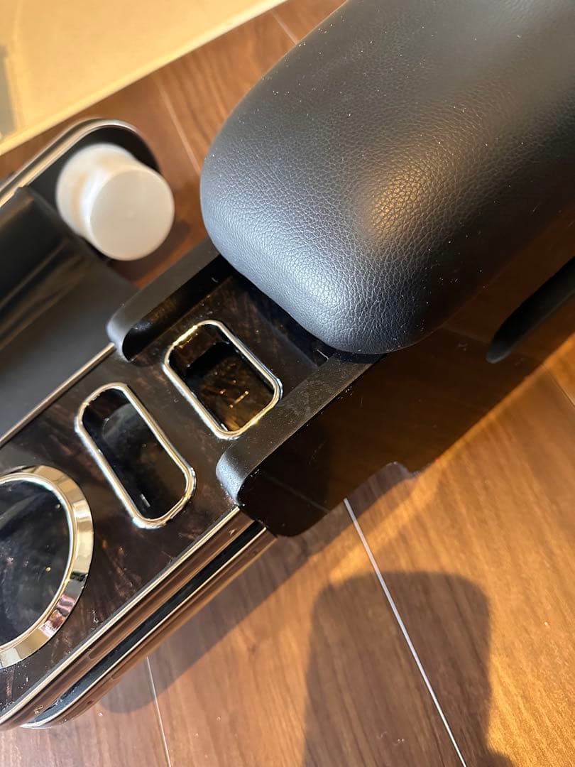 セット売りお得◎【ハイエース 200系ワイド専用】テーブル付きアームレスト