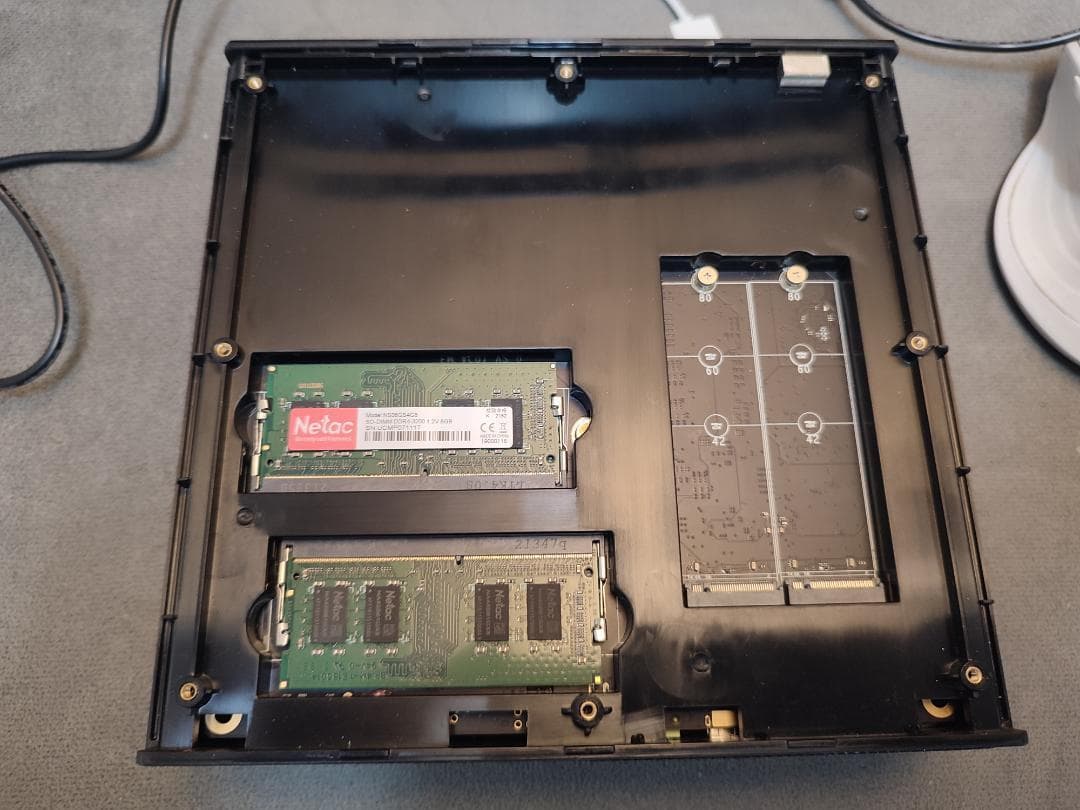 CHIWI ミニPC AMD RYZEN9 RZBOX 4900H