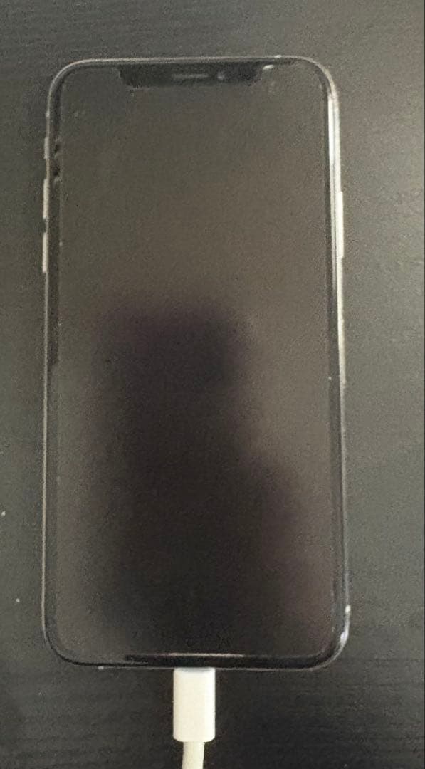 iPhone Xs シルバー　256GB バッテリー容量84%