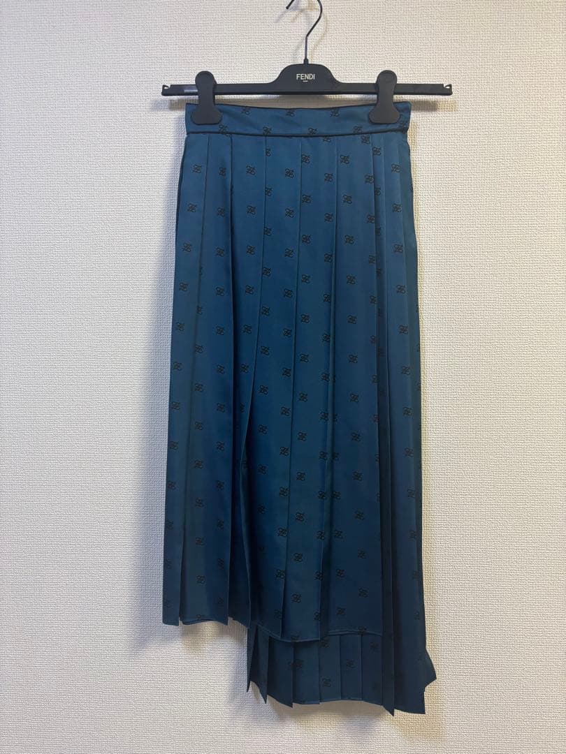 スカート FENDI Silk Midi Skirt