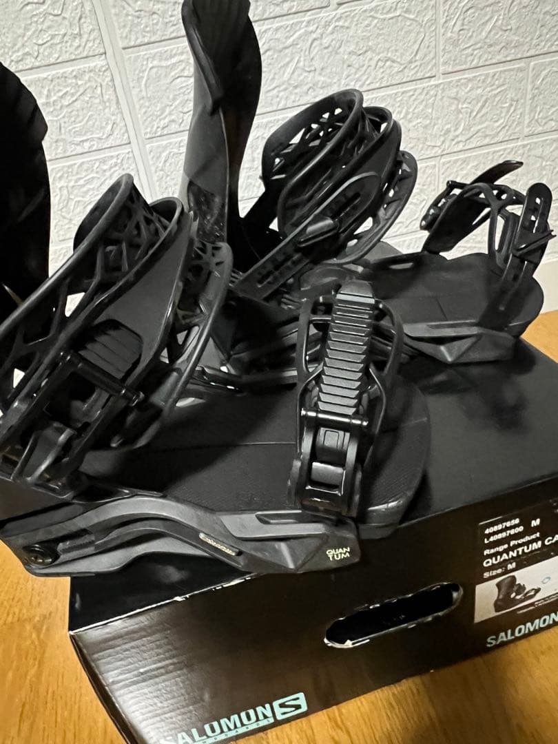 Salomon Quantum サロモン クォンタム Mサイズ