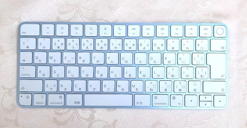 限定カラー｜ブルー｜Touch ID｜MAGIC KEYBOARD ｜APPLE