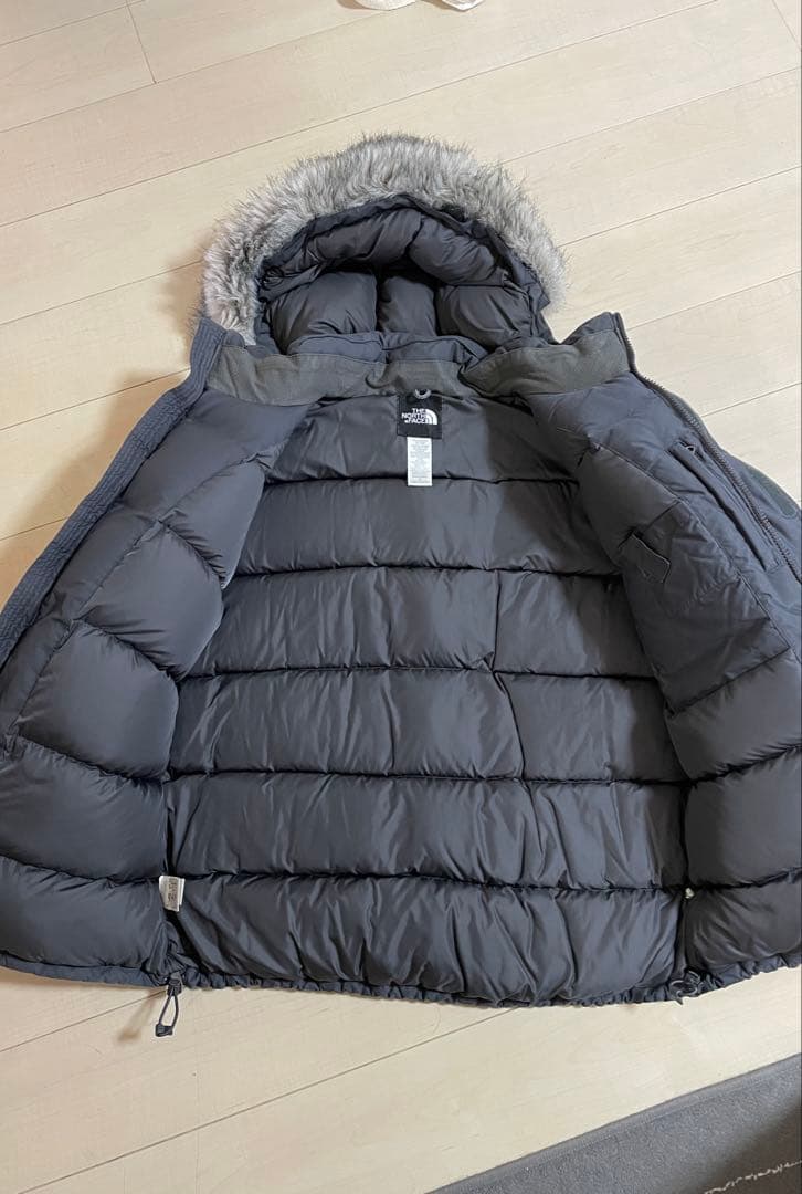 The North Face HyVent ダウンジャケット グレー