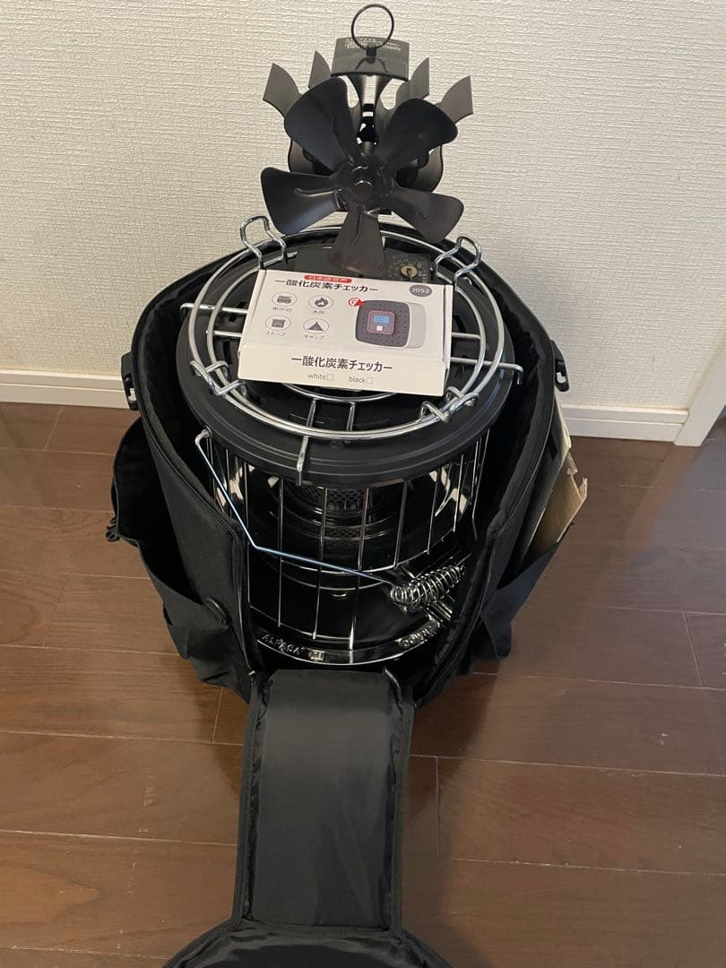 アルパカ ストーブ2022年製　ストーブファン、五徳、一酸化炭素チェッカー