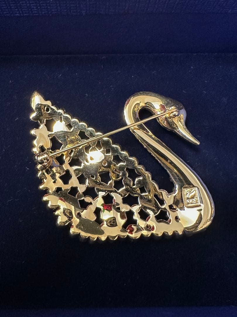 希少　SCS スワロフスキー　スワンブローチ　マルチカラー　ゴールドトーン美品