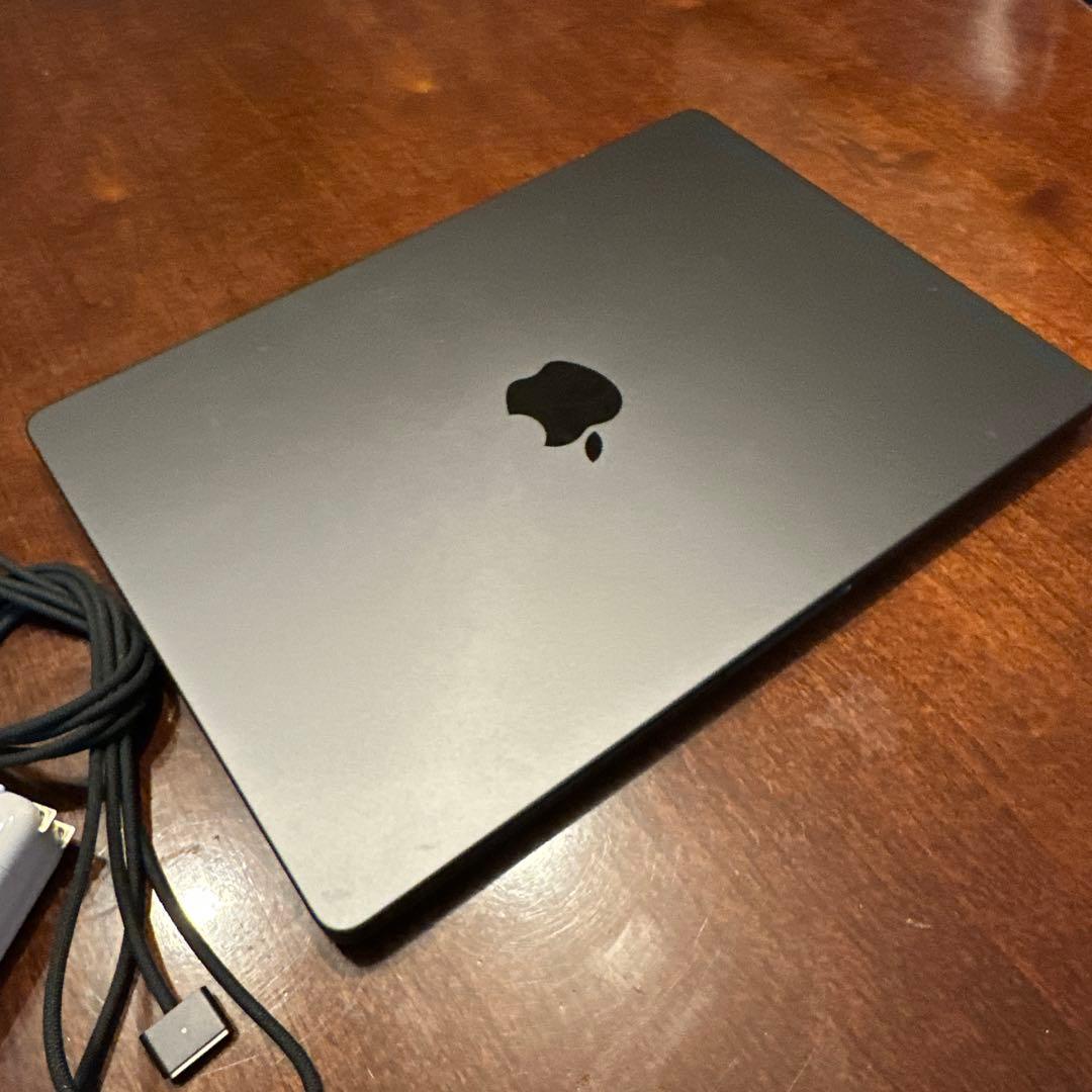 Apple MacBook Pro 14インチ　スペースグレー