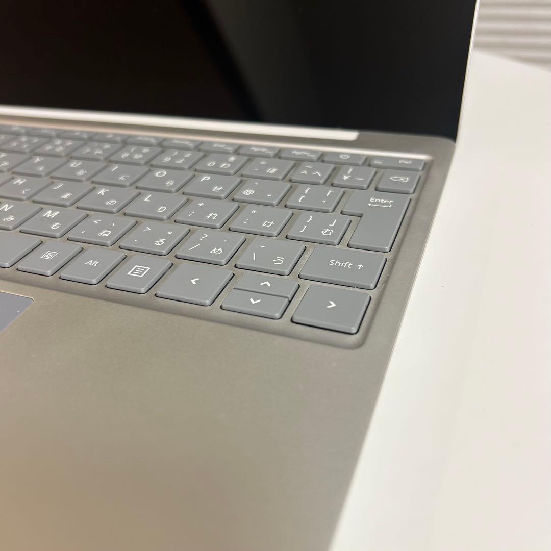 Windowsノート本体 Microsoft Surface Laptop GO 64GB