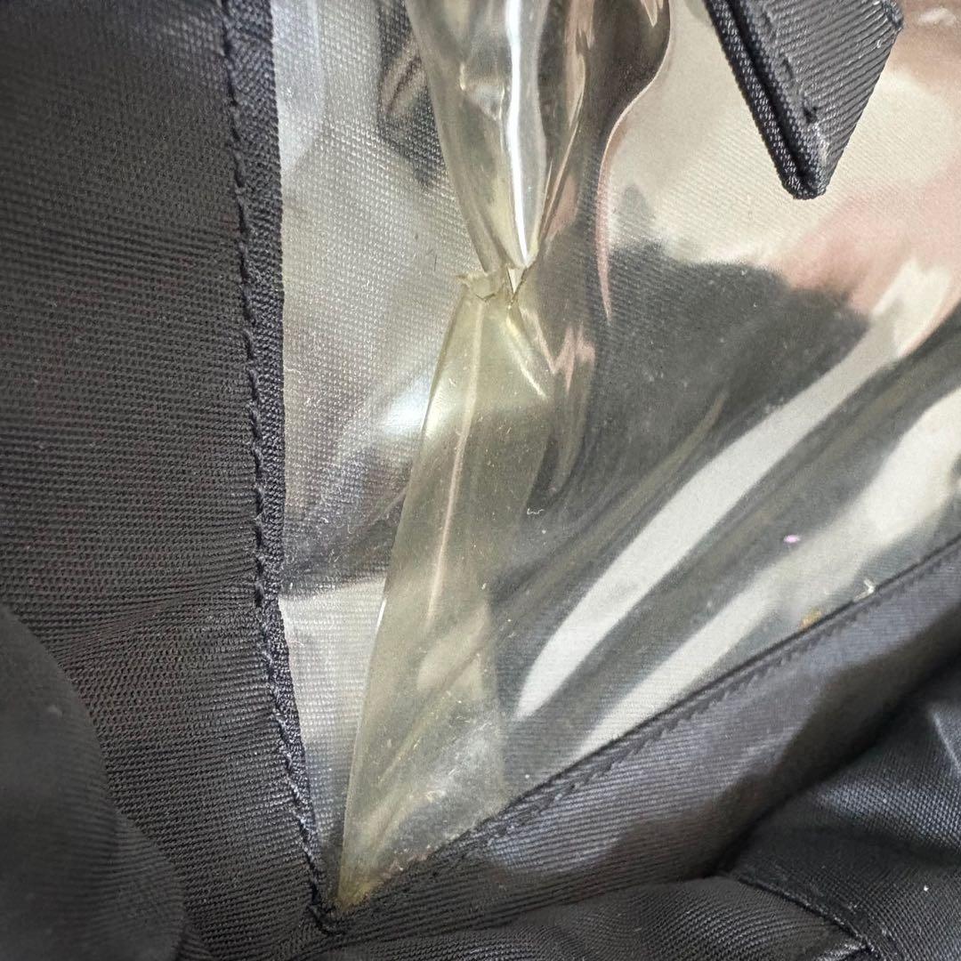 プラダ ポーチ　バニティ　ハンドバッグ　黒　三角プレート　ナイロン