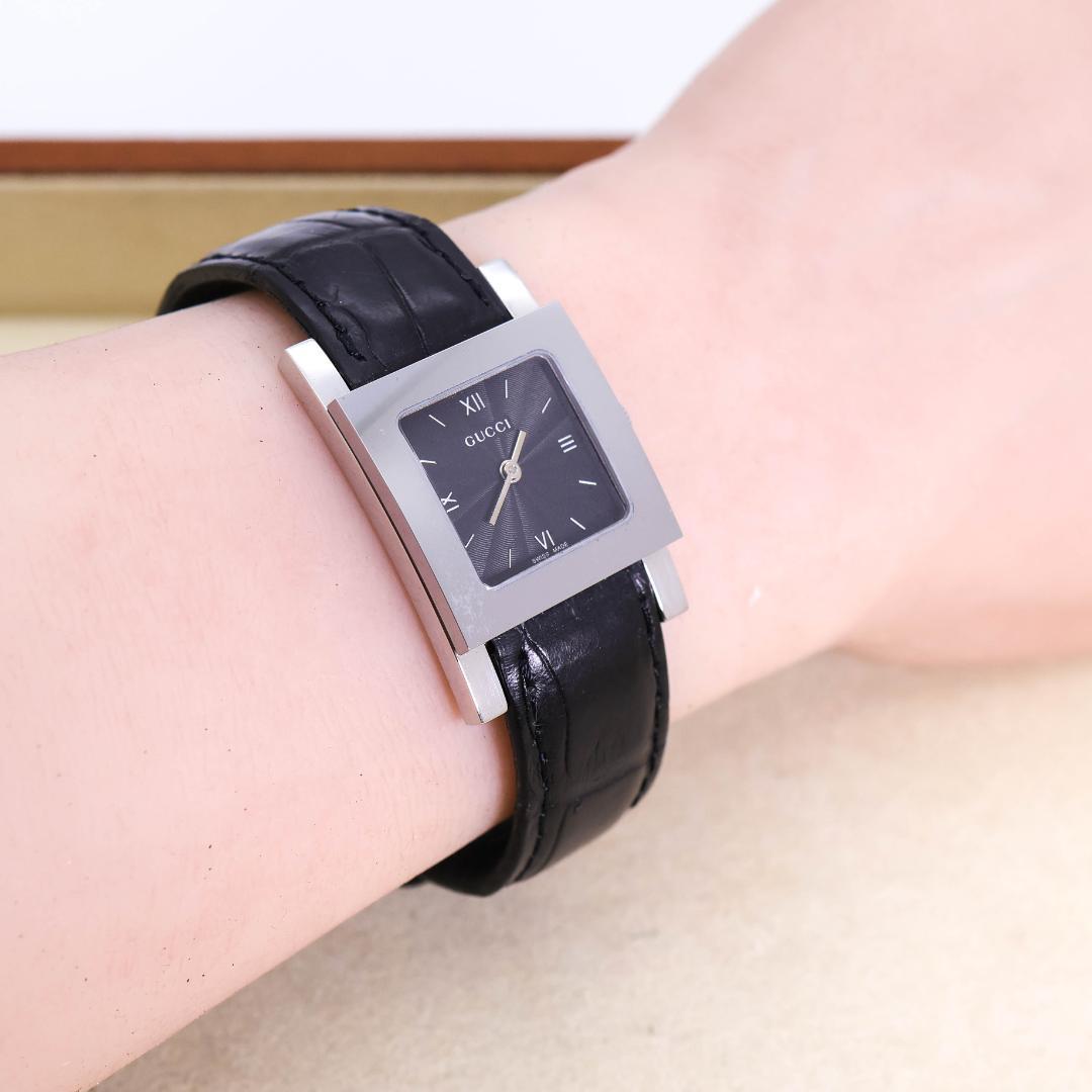 稼働 GUCCI 腕時計 7900L スクエア レディース 新品電池 2383