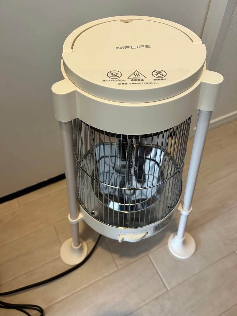 定価17600円！商品評価⭐︎4以上！NIPLIFE 360度全方位電気ヒーター